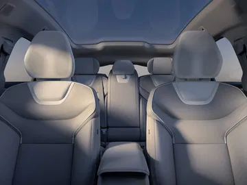 Diseño interior moderno y espacioso, con acabados de alta calidad. Diseño interior moderno y espacioso, con acabados de alta calidad.
