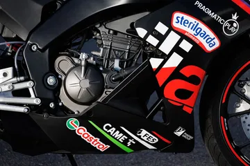 Motor ágil y compacto que resalta el enfoque purista de la Aprilia RS 125 GP.