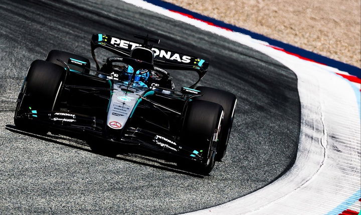 George Russell lidera la FP1 en Austria con un impresionante desempeño del Mercedes.
