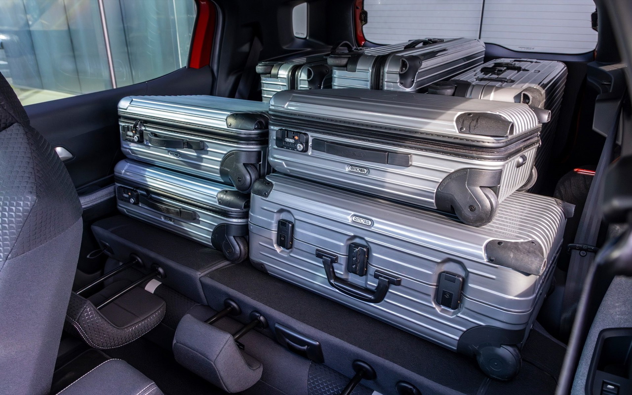 Con un maletero enorme, y disponible en 7 plazas, ya no es un todoterreno, sino un SUV económico desde 19.900 €.
