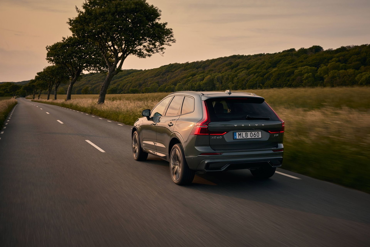 Modelo XC60 de Volvo, combina elegancia y funcionalidad en cada curva.