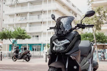 Este scooter GT urbano destaca por su diseño moderno y urbano.