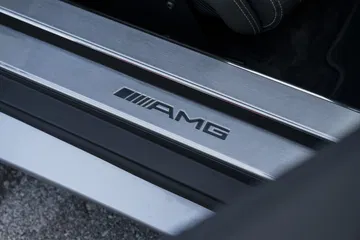 Acabado elegante y deportivo que refleja la esencia AMG.