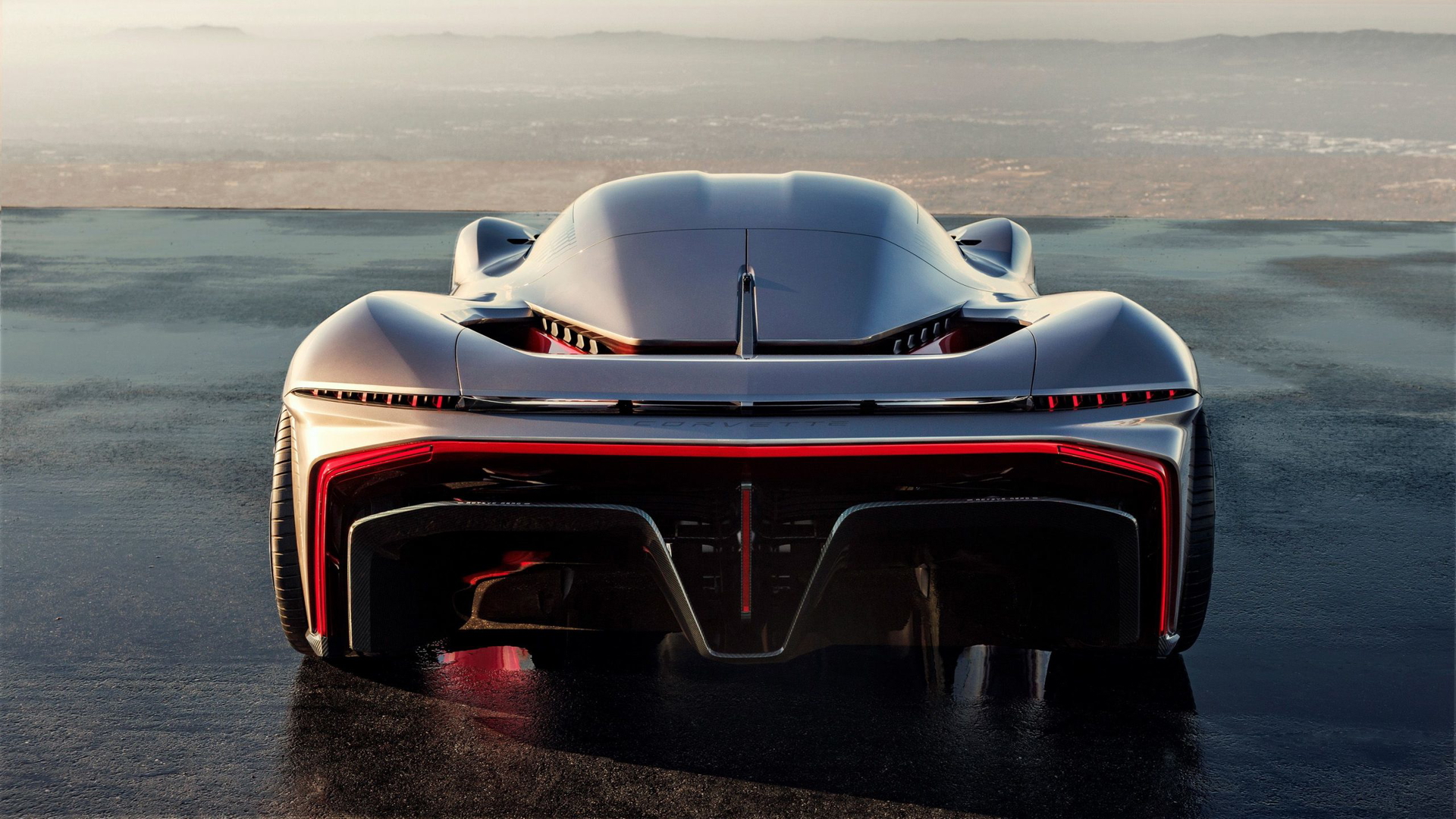 Vista trasera del nuevo Corvette, mostrando su aerodinámica impresionante.