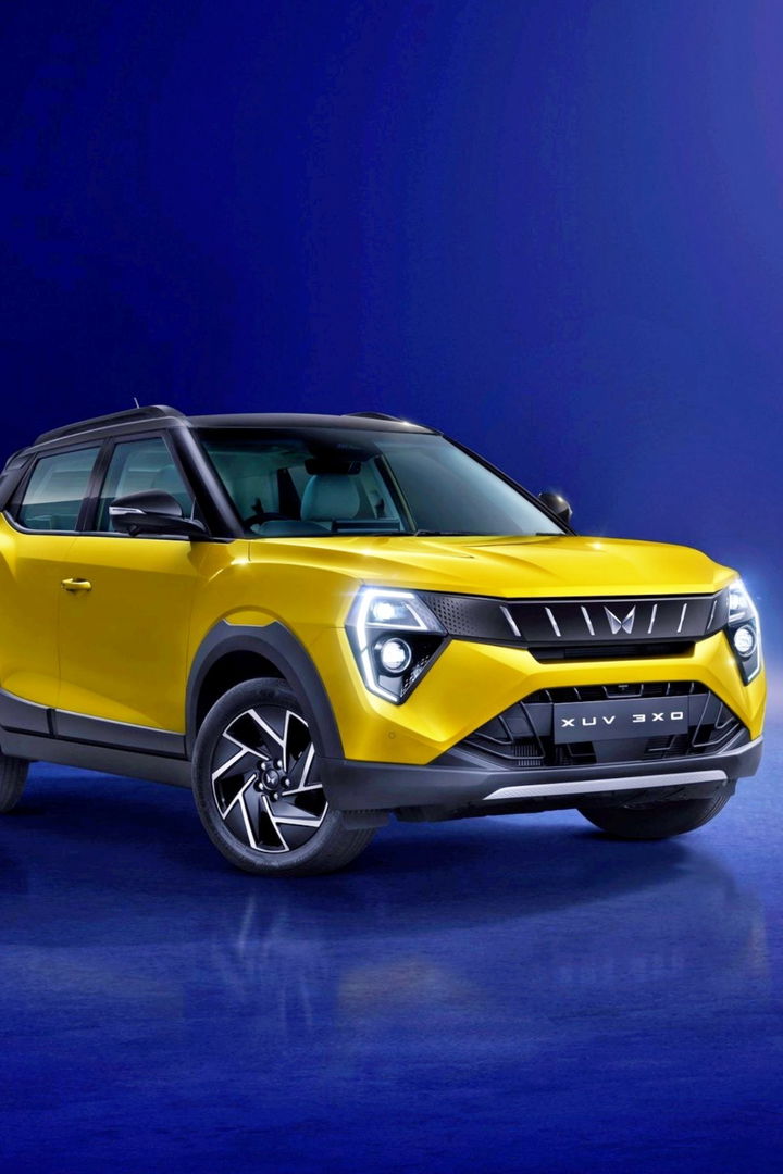Mahindra 3XO (11)