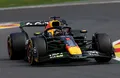 Max Verstappen celebra su victoria en la carrera sprint en Spa.