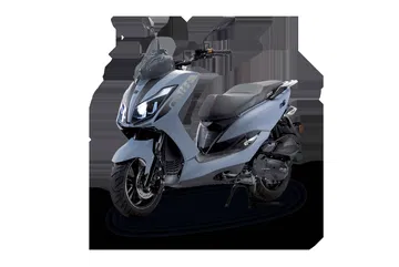 Es como una Honda PCX pero por 1.100 € menos, opción con refrigeración líquida interesante para ciudad.