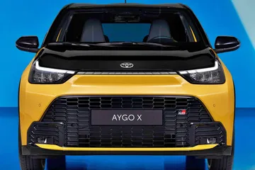 Frontal del Toyota Aygo X, con un diseño moderno y llamativo. Frontal del Toyota Aygo X, con un diseño moderno y llamativo.