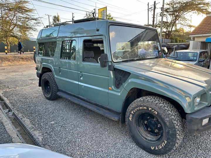 Toyota Mega Cruiser High Roof_41