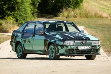 Jeremy Clarkson lo compró por cuatro duros, casi lo destroza y es una pieza de coleccionista. Jeremy Clarkson lo compró por cuatro duros, casi lo destroza y es una pieza de coleccionista.