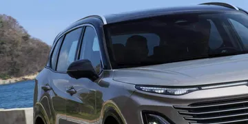 El Bestune T90 destaca por su diseño moderno y elegante, ideal para quienes buscan estilo y confort. El Bestune T90 destaca por su diseño moderno y elegante, ideal para quienes buscan estilo y confort.
