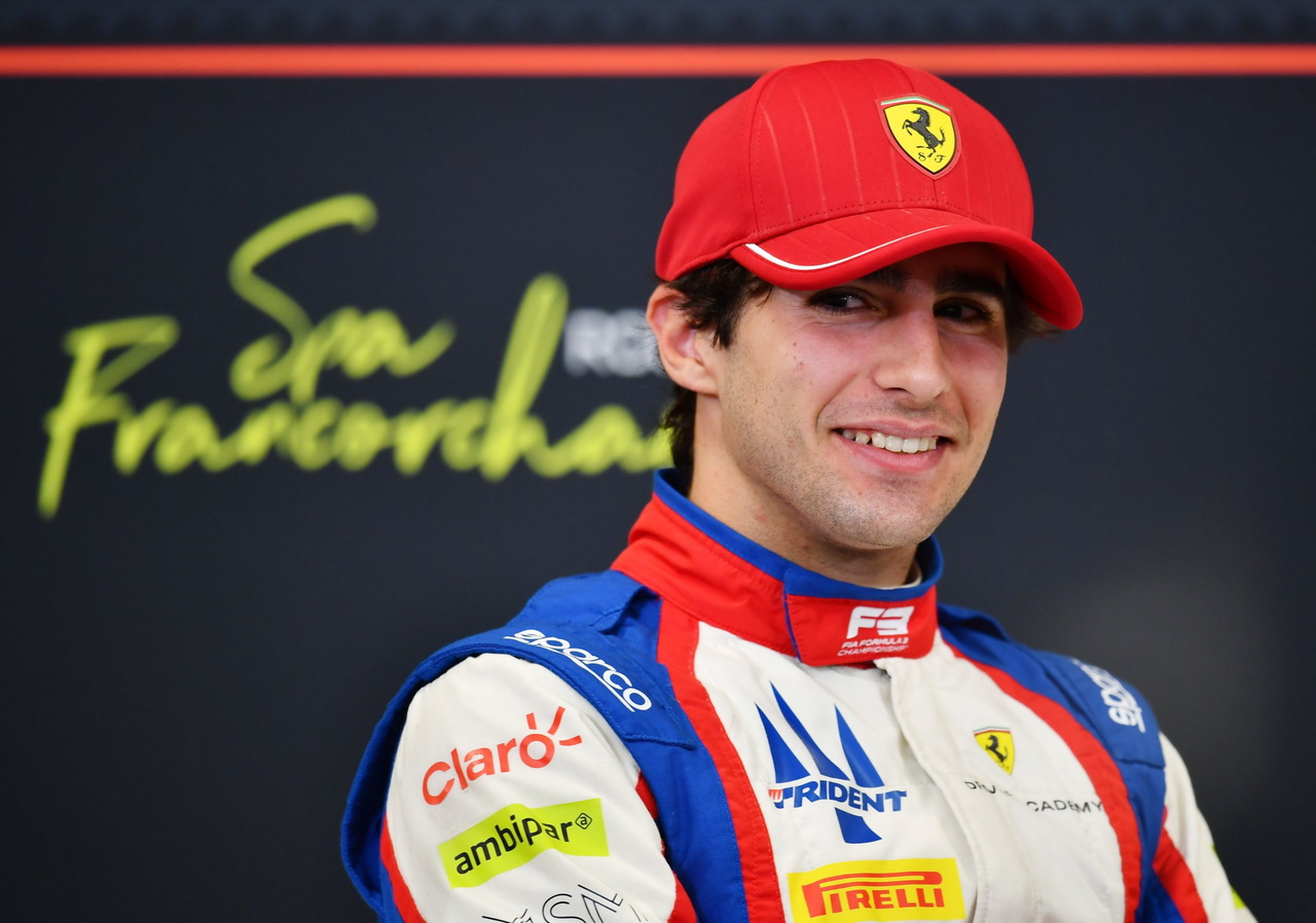 Rafael Câmara, líder indiscutible de la F3, en un evento de Ferrari.