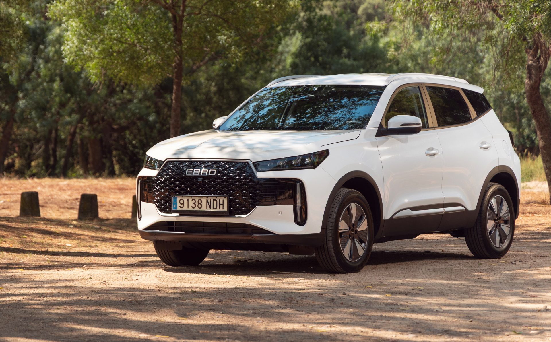 Este SUV destaca por su diseño robusto y moderno, ideal para cualquier aventura urbana