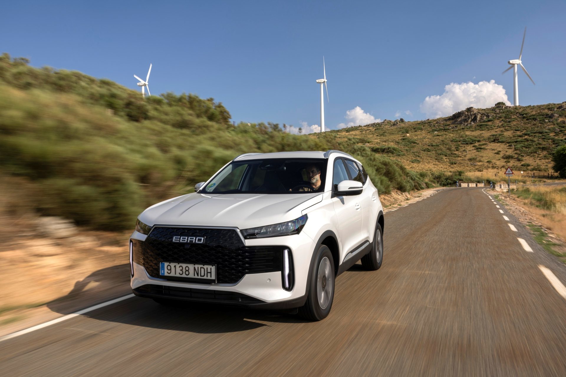 Bien equipado y con más de 200 CV, este SUV es la mejor alternativa actual a los híbridos de Toyota y Renault.