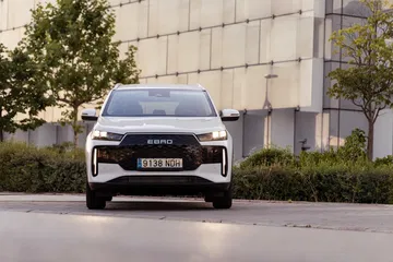 Bien equipado y con más de 200 CV, este SUV es la mejor alternativa actual a los híbridos de Toyota y Renault.