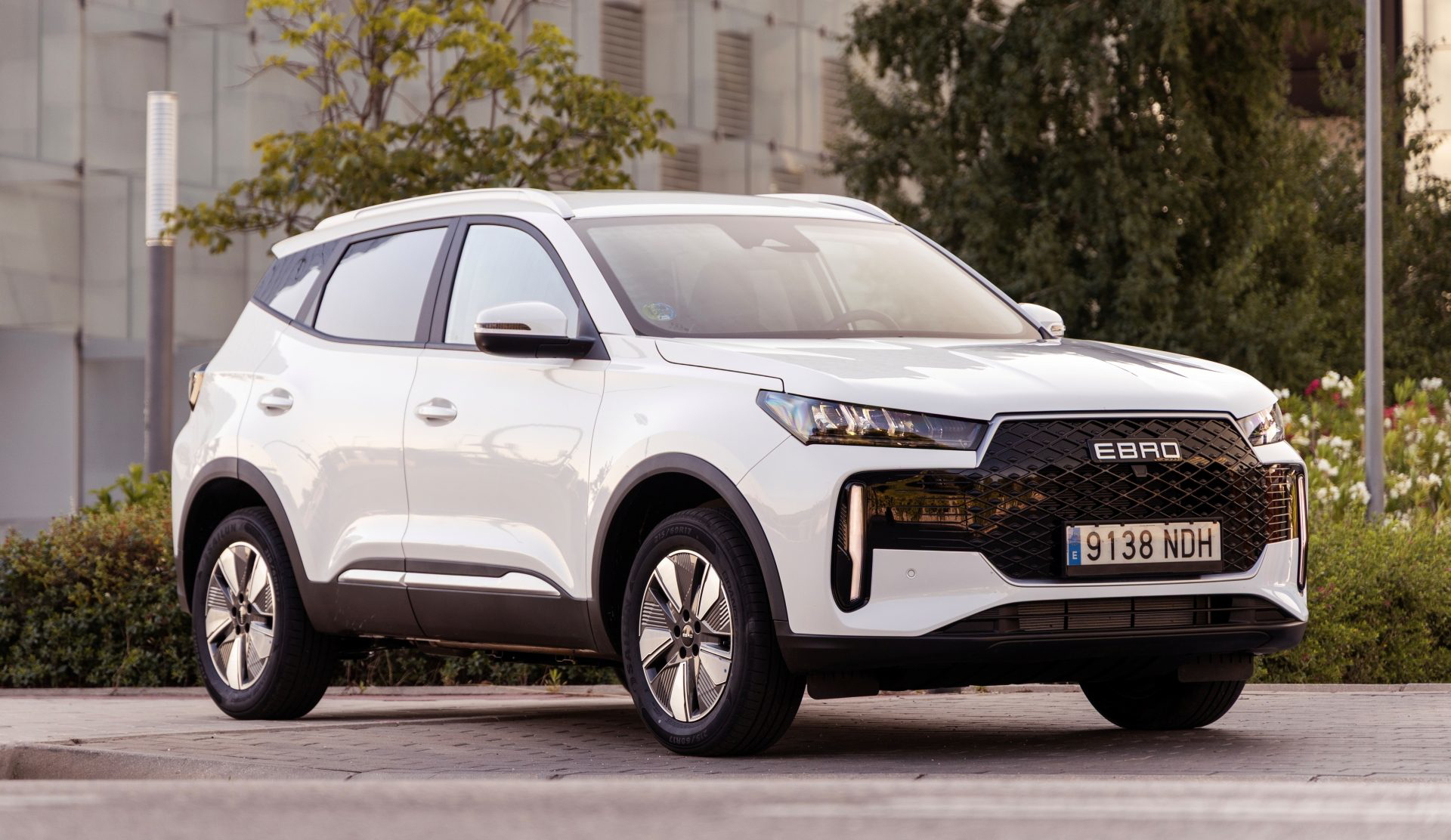 Bien equipado y con más de 200 CV, este SUV es una gran alternativa a los híbridos de Toyota y Renault.