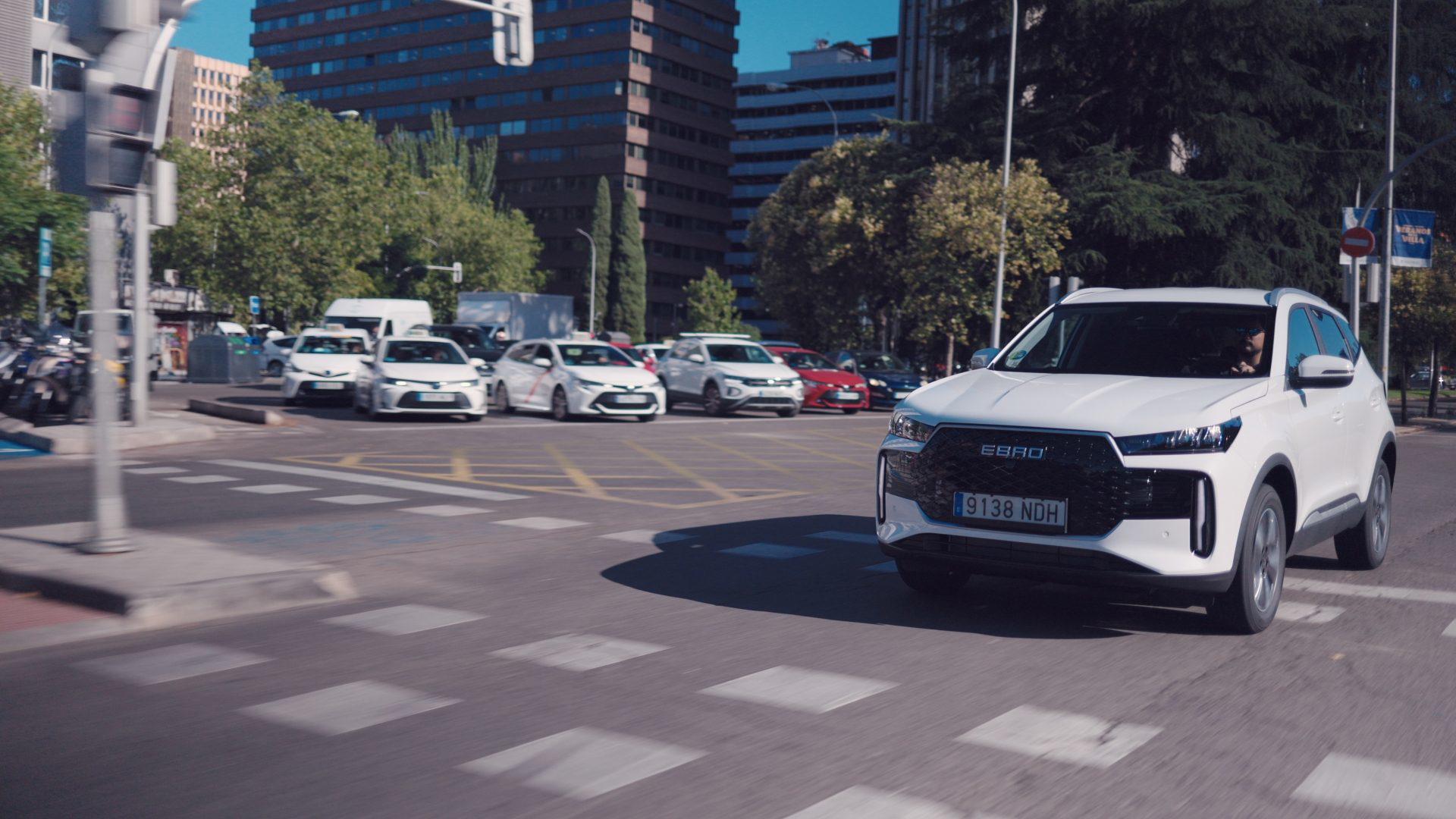 Bien equipado y con más de 200 CV, este SUV es la mejor alternativa actual a los híbridos de Toyota y Renault.