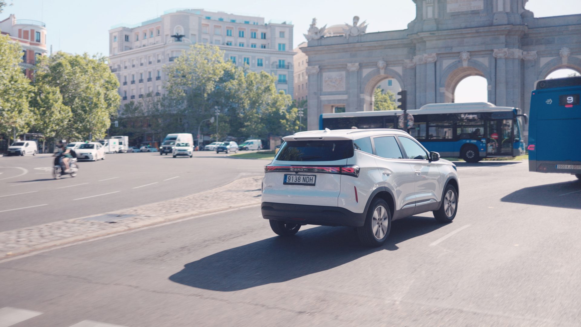 Bien equipado y con más de 200 CV, este SUV es la mejor alternativa actual a los híbridos de Toyota y Renault.