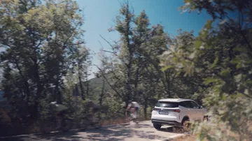 Este SUV combina diseño moderno y potencia eficiente, ideal para quienes buscan alternativas.