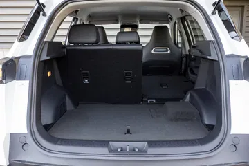 Maletero espacioso y funcional, ideal para el uso diario y escapadas.