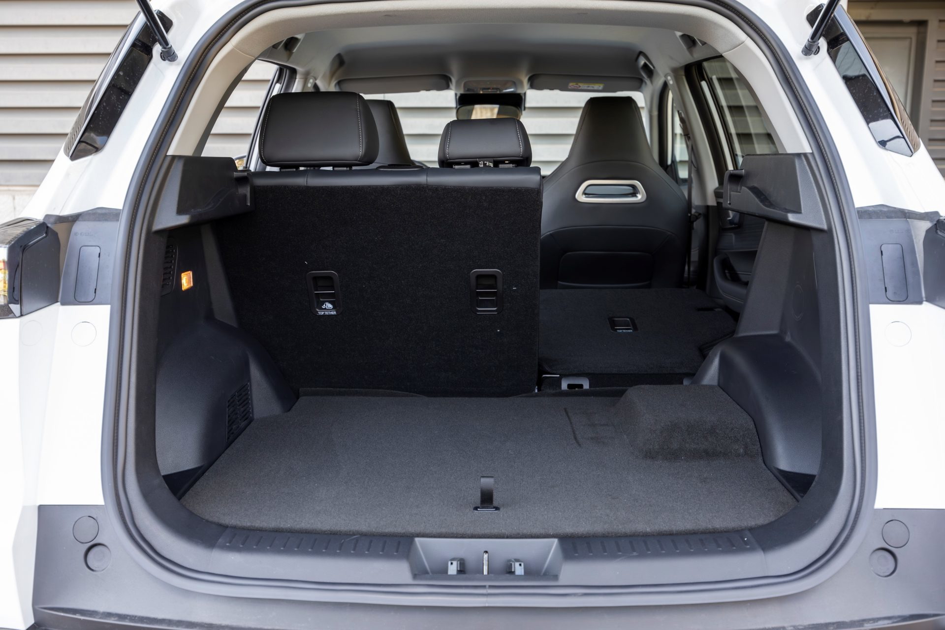 Maletero espacioso y funcional, ideal para el uso diario y escapadas.