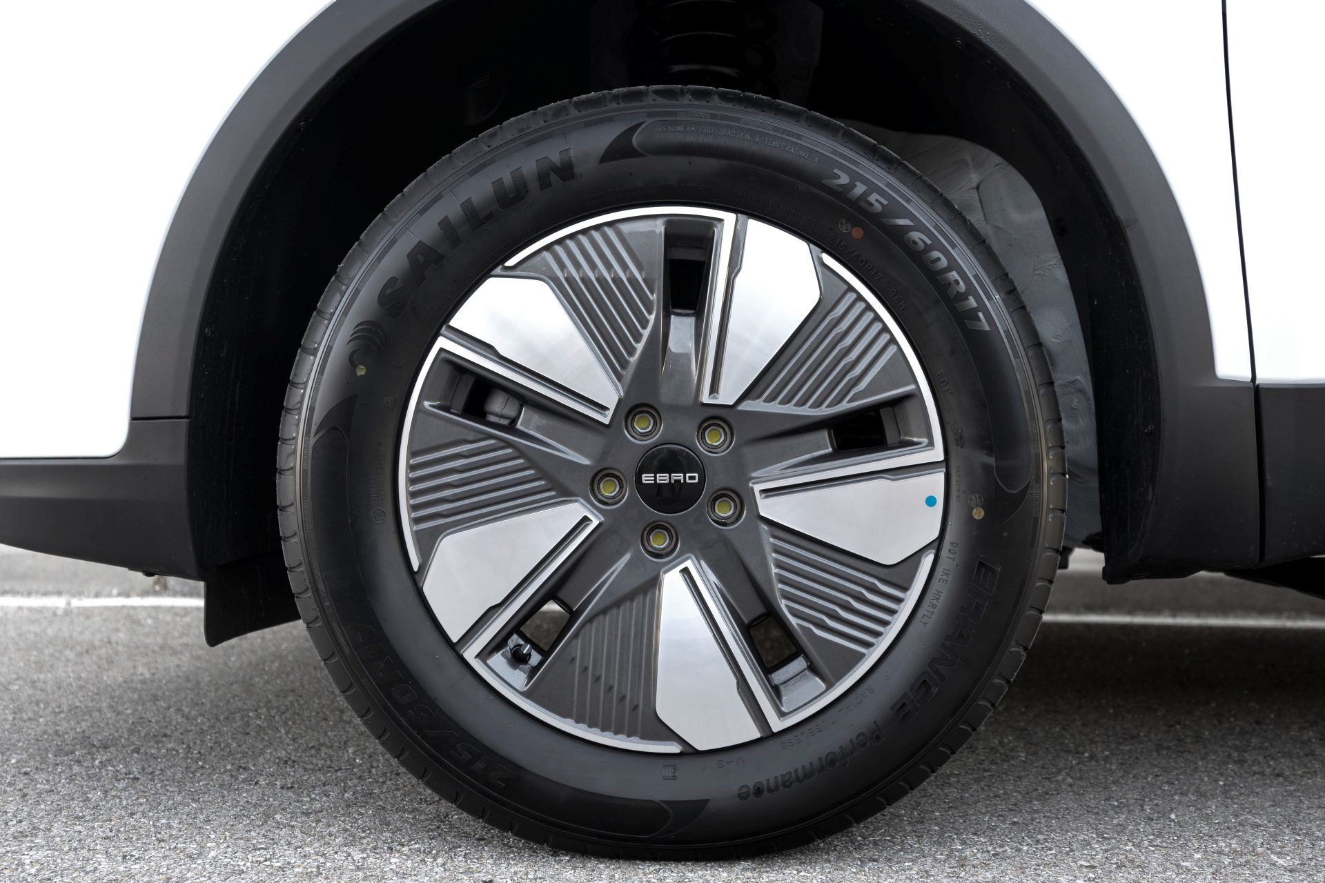 Rueda del Ebro S400 que destaca por su diseño moderno y eficiente.