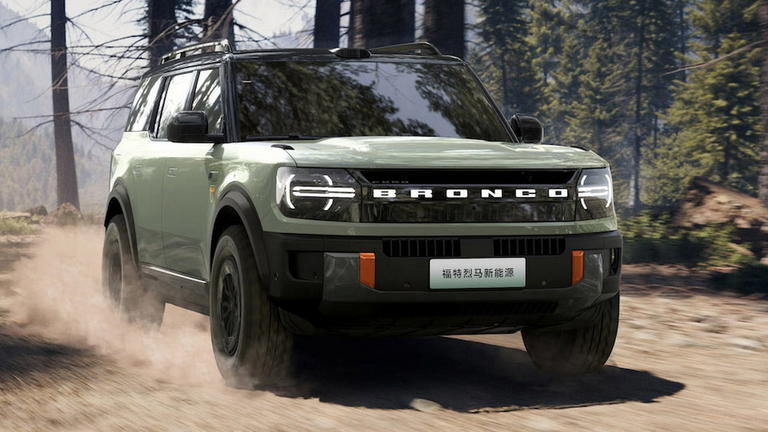 Un Ford Bronco h&iacute;brido para el terreno espa&ntilde;ol, robusto y eficiente.