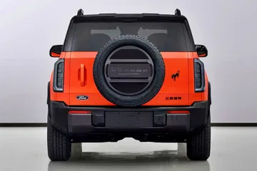 Parece un Ford Bronco, pero es el todoterreno híbrido que necesitamos.