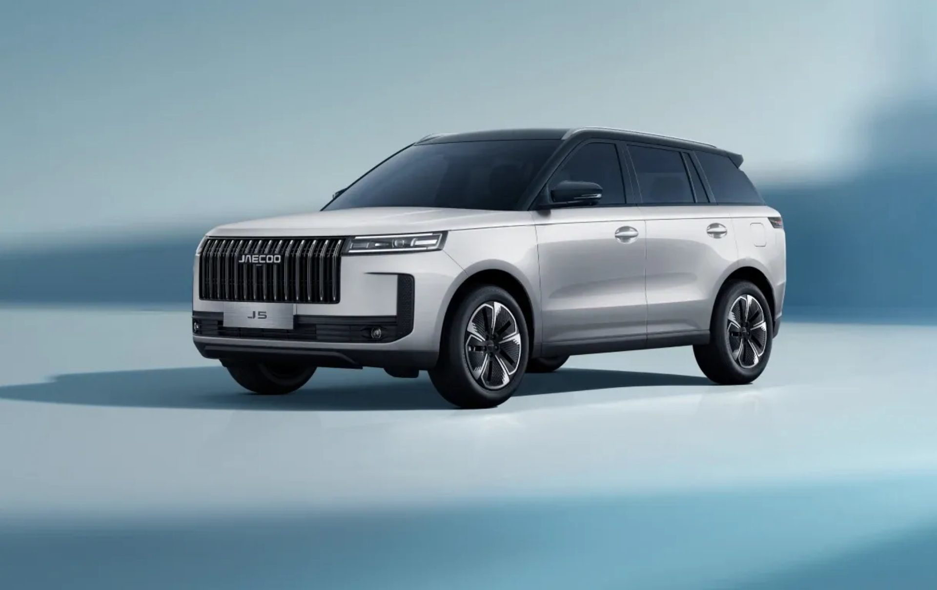 El Jaecoo 5 se presenta con un diseño moderno y atractivo, ideal para la ciudad.