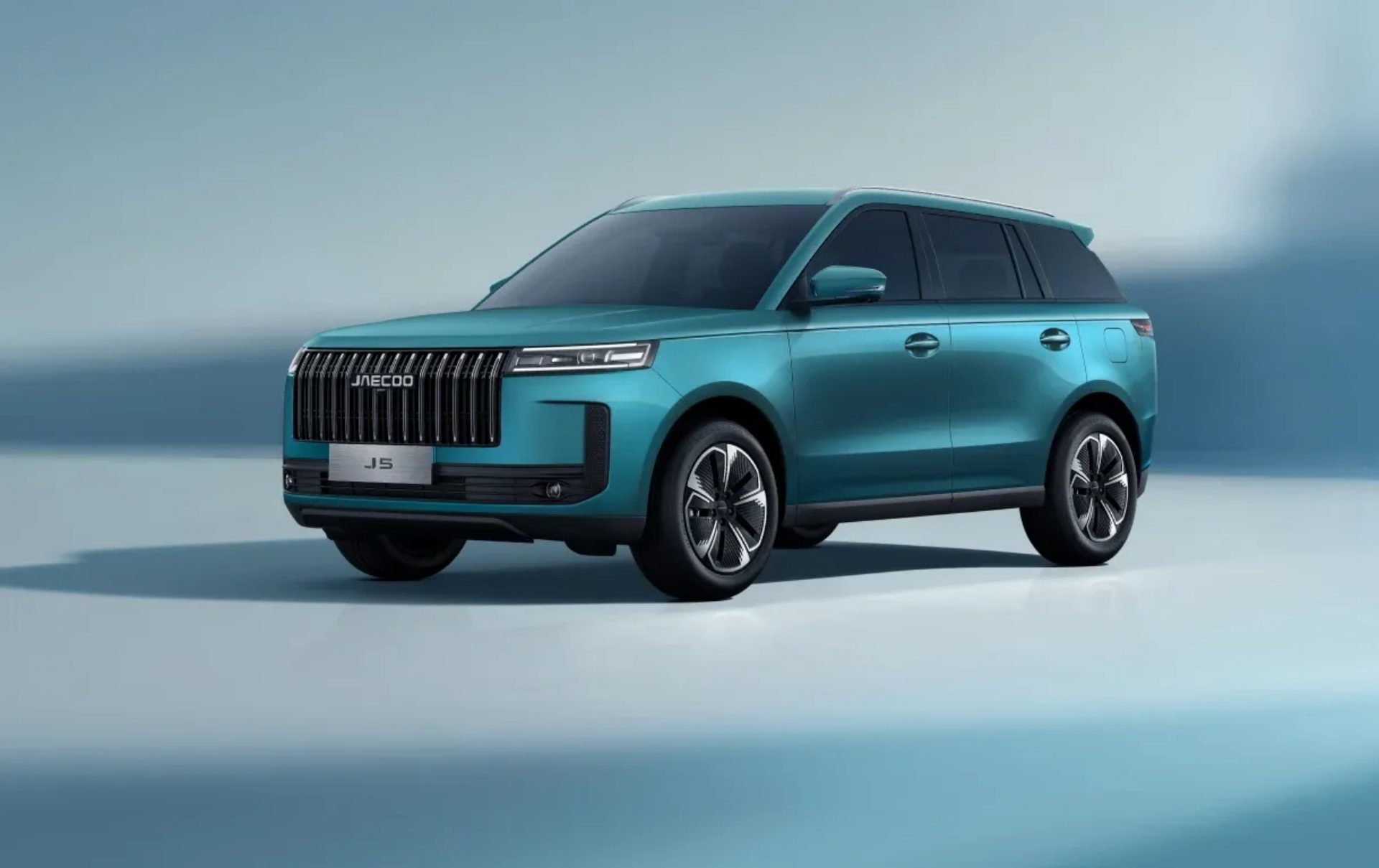 Jaecoo 5, un SUV compacta con un diseño moderno y eficiente.