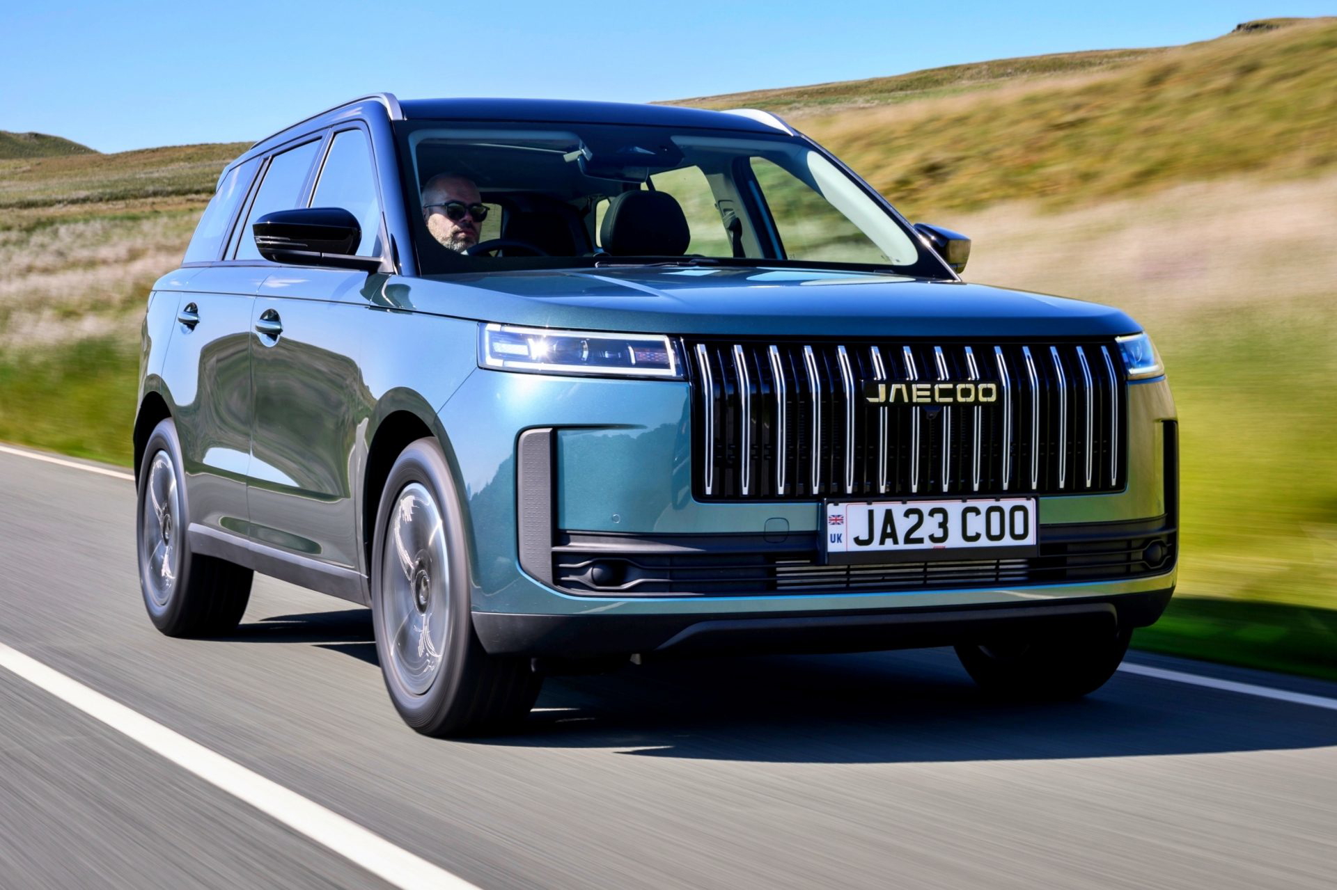 Jaecoo 5, SUV compacto híbrido, destaca por su diseño moderno y aerodinámico