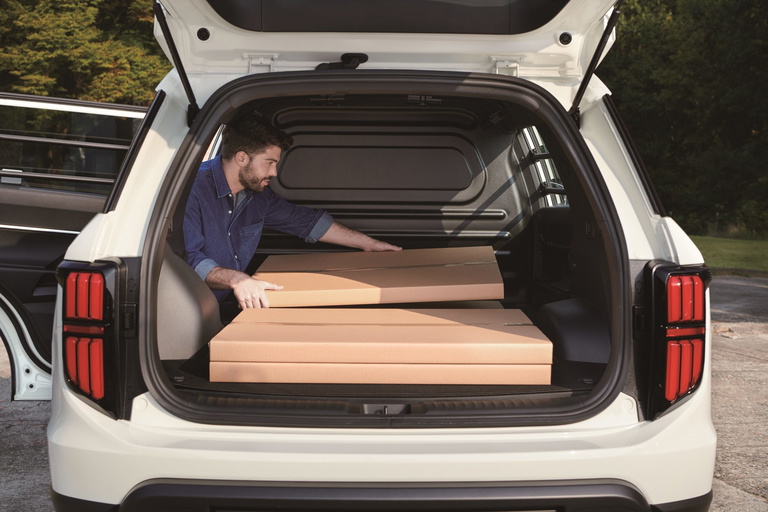 SUV con dise&ntilde;o todoterreno ofrece mayor capacidad de carga.