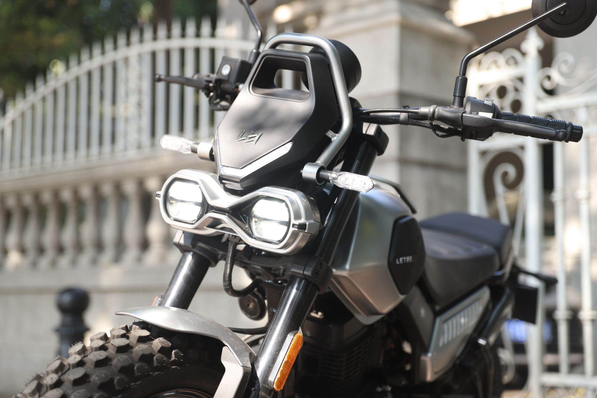 Es la opción más campera en 125, una todoterreno súper equipada que además de ser barata, gasta solo 1,8 L/100.