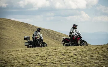 La Macbor Montana XR1 EVO ofrece un diseño robusto y versátil para aventureros. La Macbor Montana XR1 EVO ofrece un diseño robusto y versátil para aventureros.