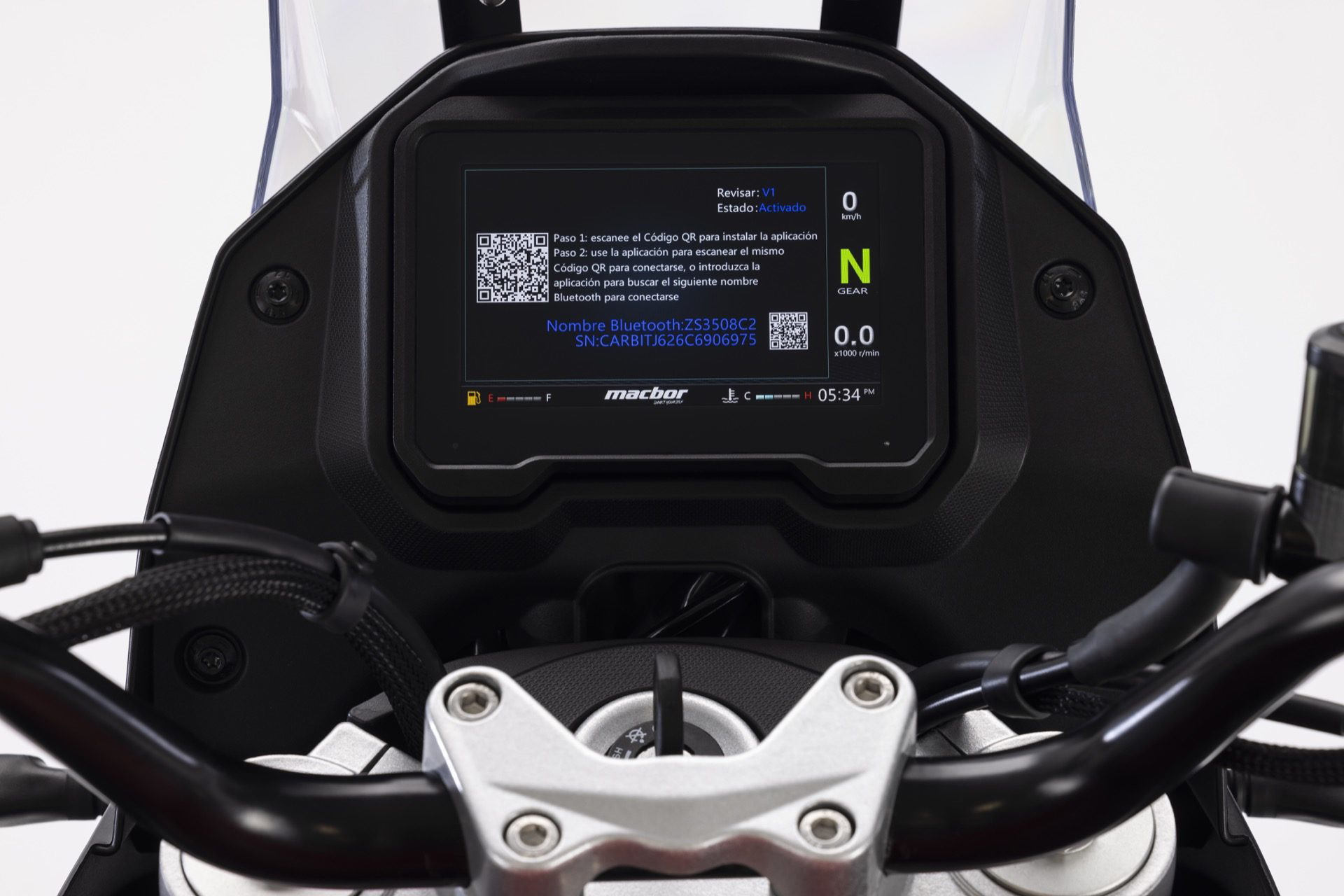 Pantalla de instrumentos moderna de la Macbor Montana XR1 EVO.