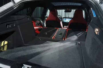 Espacioso maletero del Mercedes-Benz CLA Shooting Brake eléctrico, ideal para aventuras Espacioso maletero del Mercedes-Benz CLA Shooting Brake eléctrico, ideal para aventuras