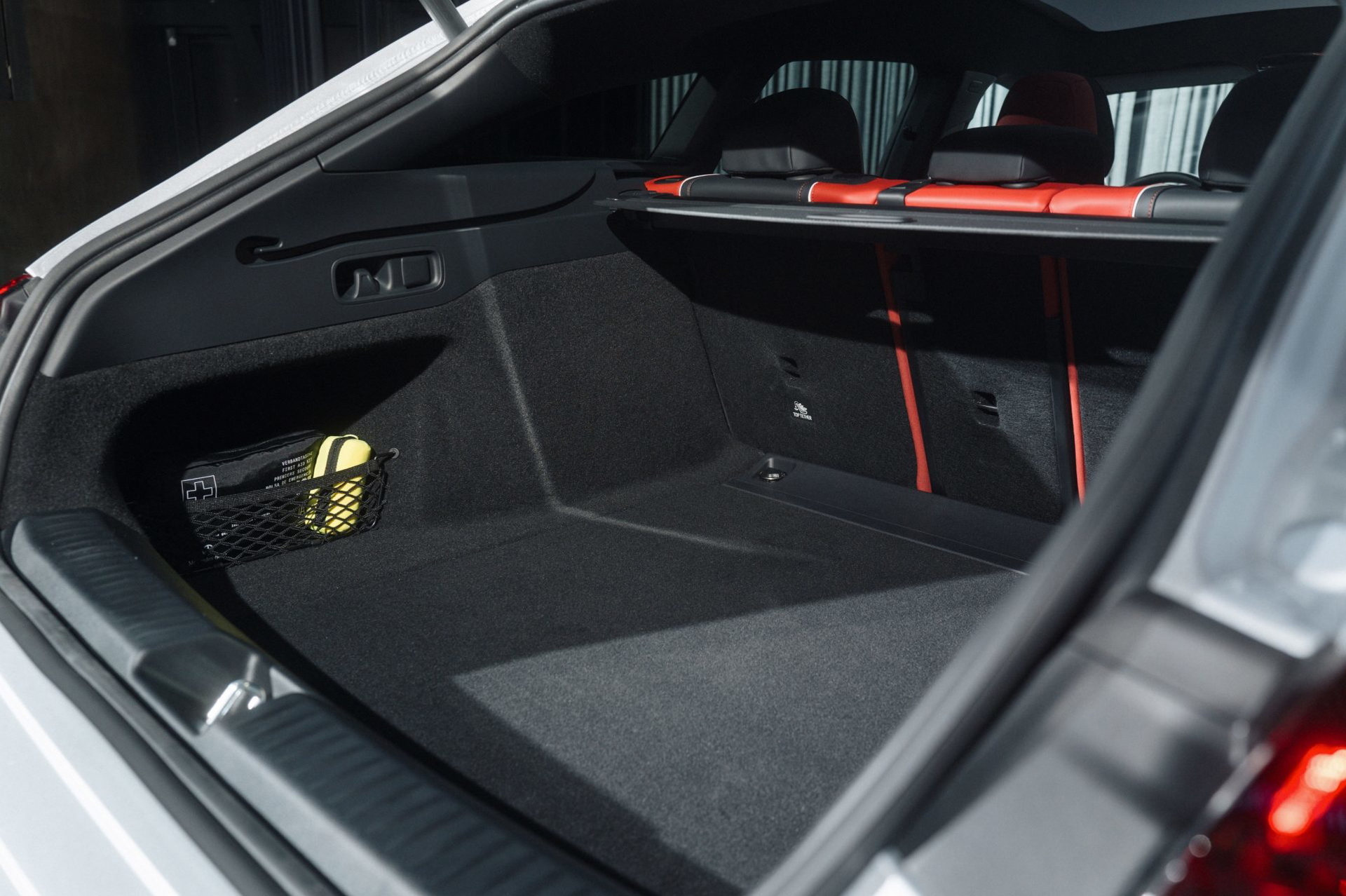 mercedes-benz-cla-shooting-brake-eq-2026-20-6876368c97aa6-1186856.jpg