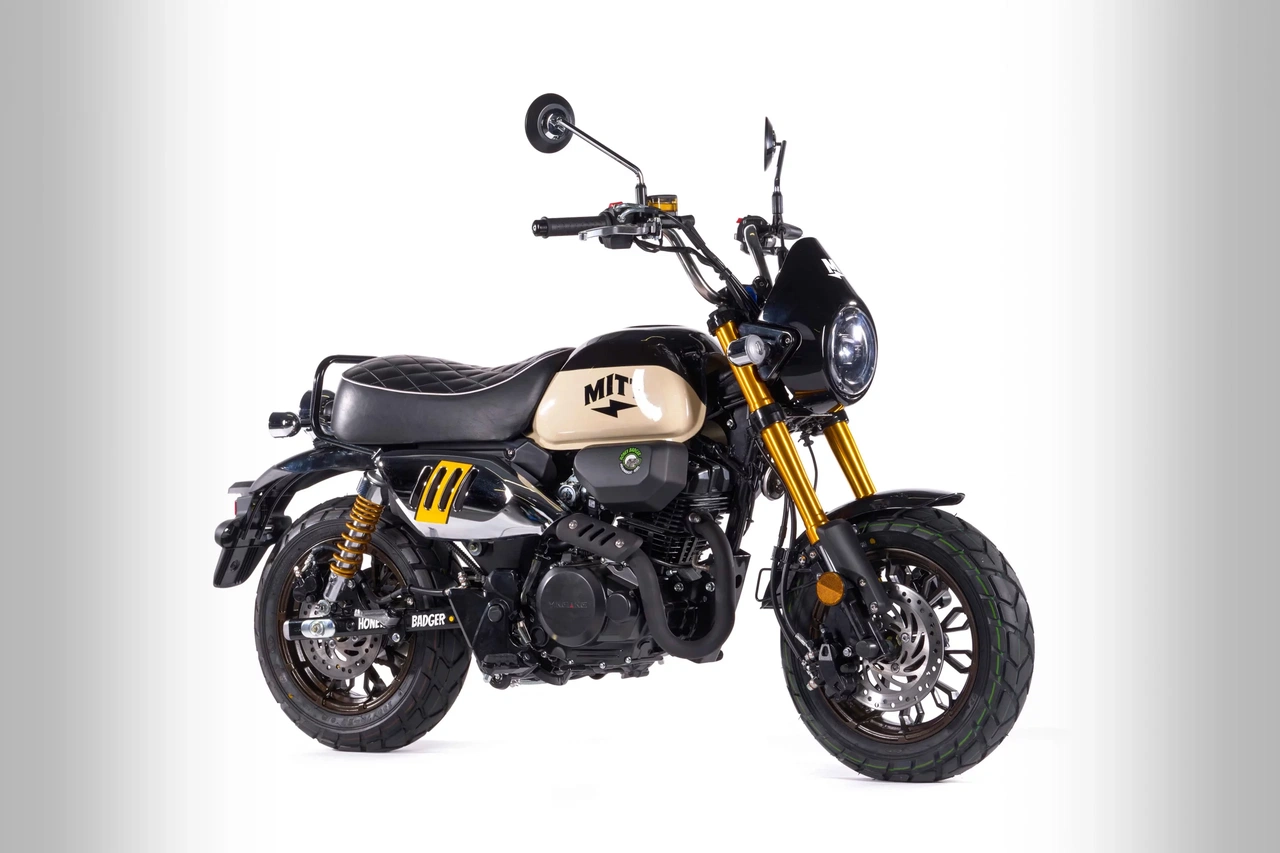 La MITT Ibiza es una minimoto asequible con estilo urbano atractivo. Ideal para la ciudad.