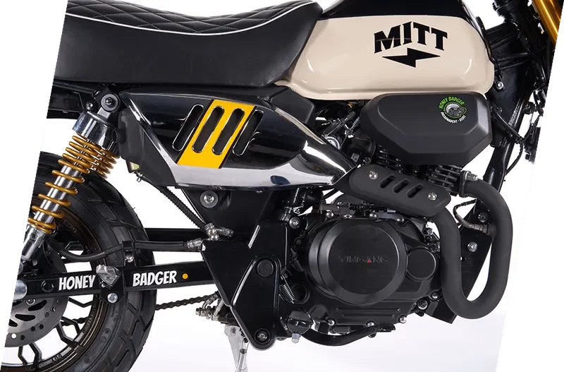 Vista detallada del motor de la mitt ibiza, mostrando su diseño compacto y moderno.