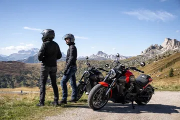 Si quieres ser la envidia de tus amigos moteros, esta custom V-twin de un litro y precio de saldo es todo lo que necesitas.