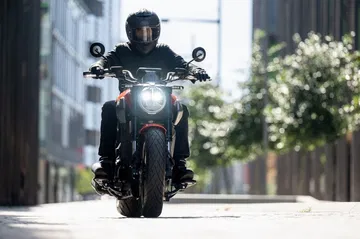 Si quieres ser la envidia de tus amigos moteros, esta custom V-twin de un litro y precio de saldo es todo lo que necesitas.