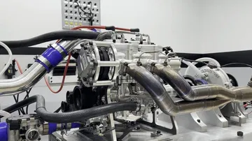 El motor que salvará la combustión interna es un dos tiempos versátil. El motor que salvará la combustión interna es un dos tiempos versátil.