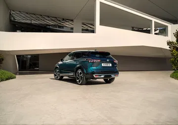 El SUV compacto más vendido de España cuenta con un motor híbrido eficiente.