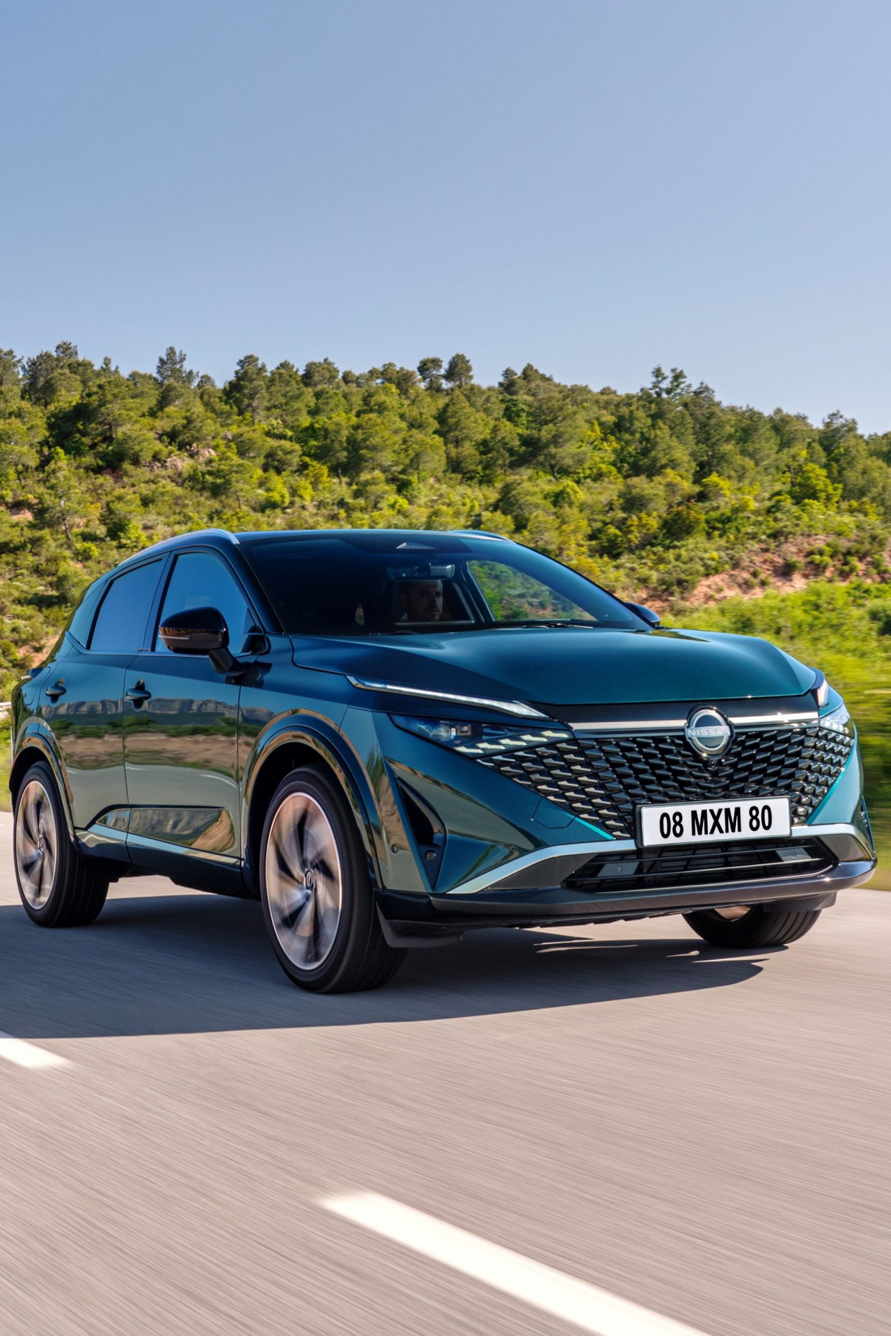 El nuevo Nissan Qashqai e-Power destaca por su diseño moderno y eficiente.