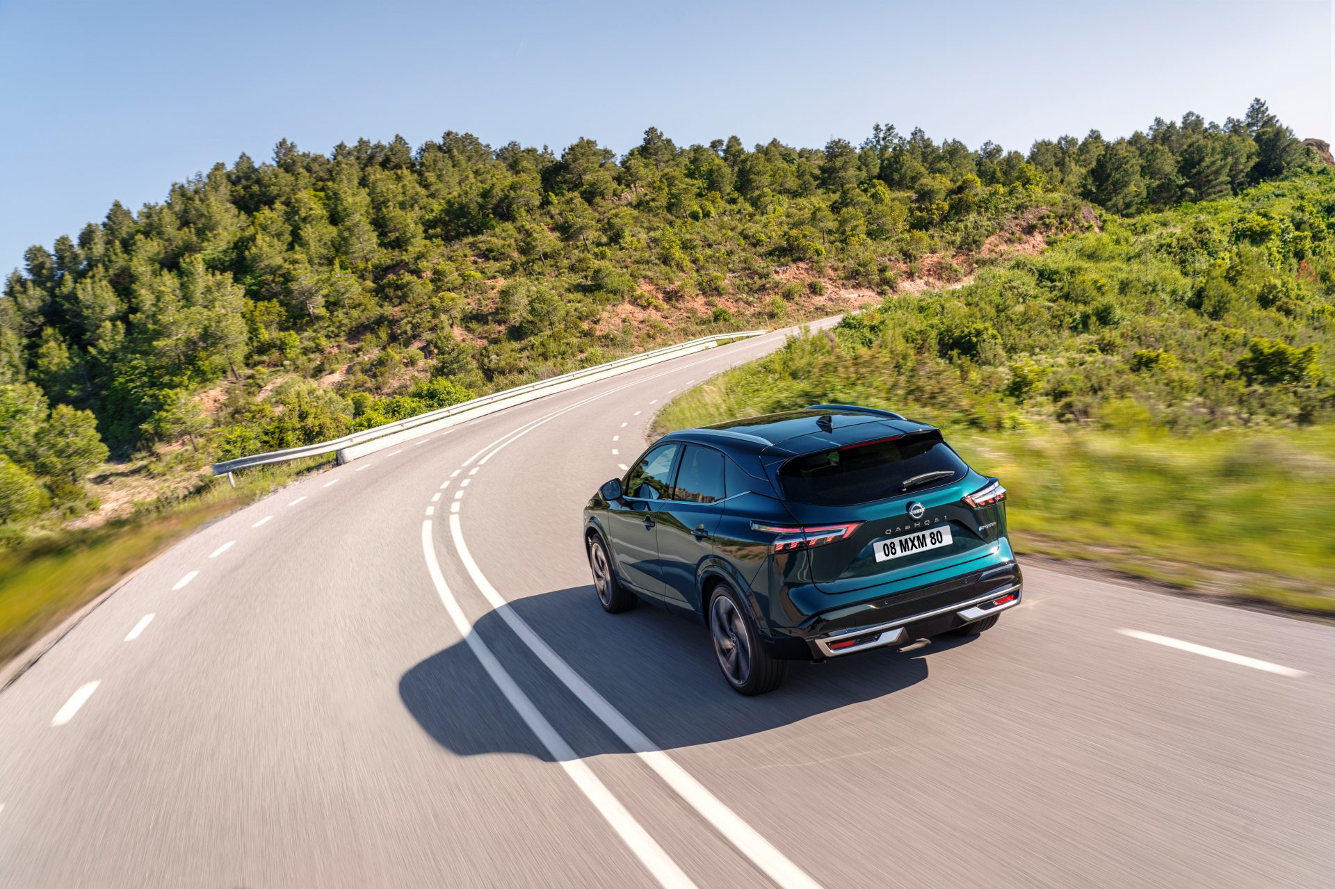 El Nissan Qashqai 2026 con motor e-Power destaca por su diseño contemporáneo.