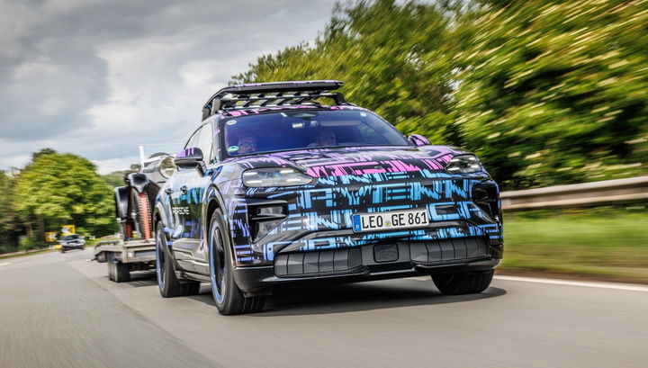 Prototipo del nuevo Porsche Cayenne eléctrico en pruebas, destaca su diseño innovador.