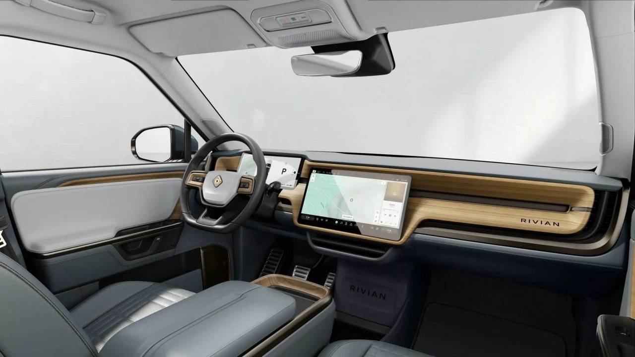 El interior del Rivian R1T combina lujo y tecnología avanzada para una experiencia única.