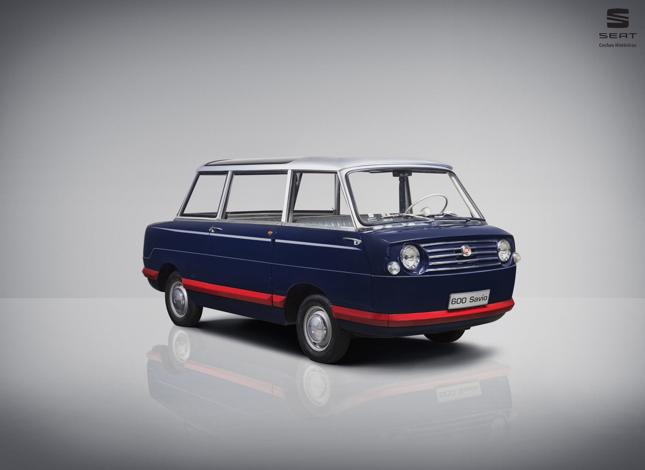 Es el Seat 600 más raro, con un diseño que confunde dirección. 
