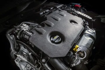 Motor 1.5 BlueHDi de Stellantis, destacando su tecnología diésel. Motor 1.5 BlueHDi de Stellantis, destacando su tecnología diésel.