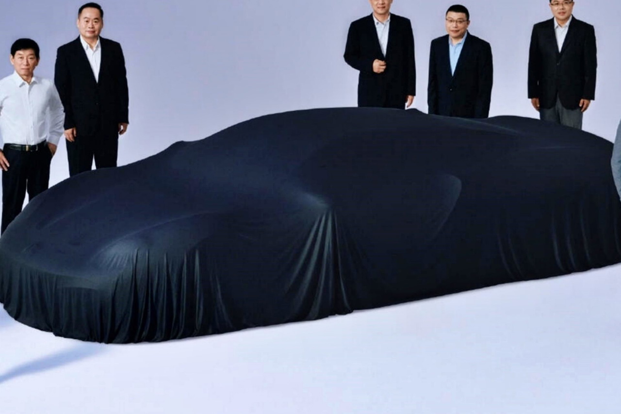 Presentación del superdeportivo híbrido de GWM, un avance audaz en la industria automotriz.
